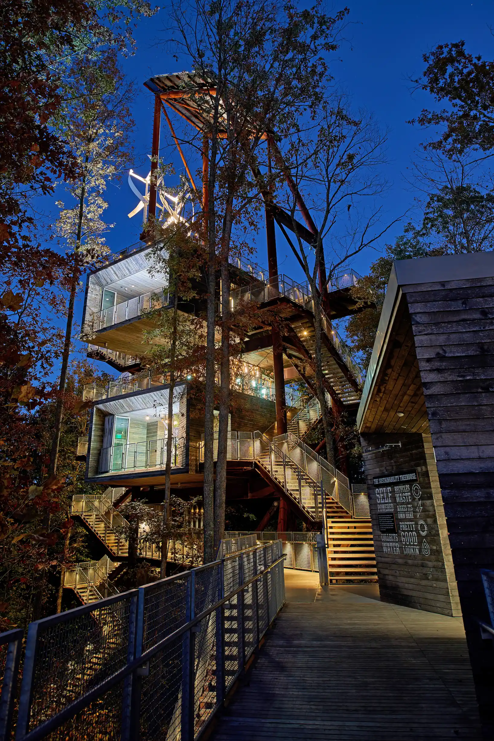 SBR4298 Treehouse at Night (lighter)_venues_multiusetrailsandpropertyfeatures